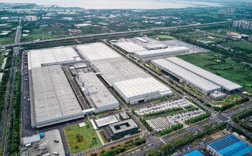 特斯拉發(fā)布革命性制造工藝及松原軟件銷售新策略，汽車行業(yè)成本結構重塑