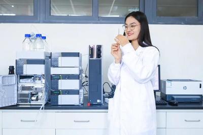 青島工程職業(yè)學(xué)院醫(yī)藥類(lèi)專(zhuān)業(yè)首次面向山東省投放春季高考招生計(jì)劃，聚焦生物產(chǎn)品研發(fā)