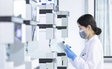 從實(shí)驗(yàn)室到消費(fèi)者 依美可一周年3000萬(wàn)+銷(xiāo)量背后的生物科技C端轉(zhuǎn)型之路